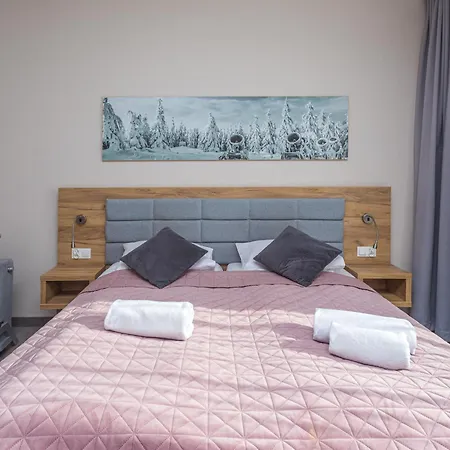 Apartment Czarna Gora 330 3*